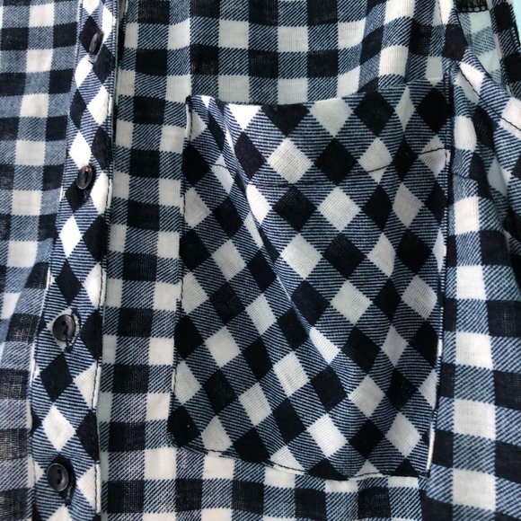 Sleeveless Flannel Blouse - Picture 3 of 5